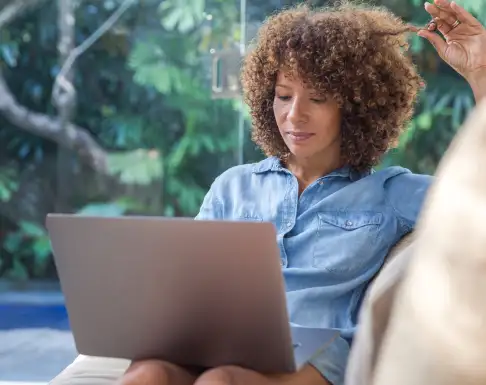 woman on laptop